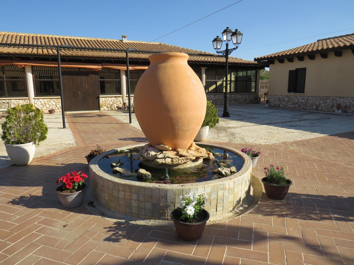 Hotel Enoturismo Mainetes Fuente-Alamo  Exterior photo